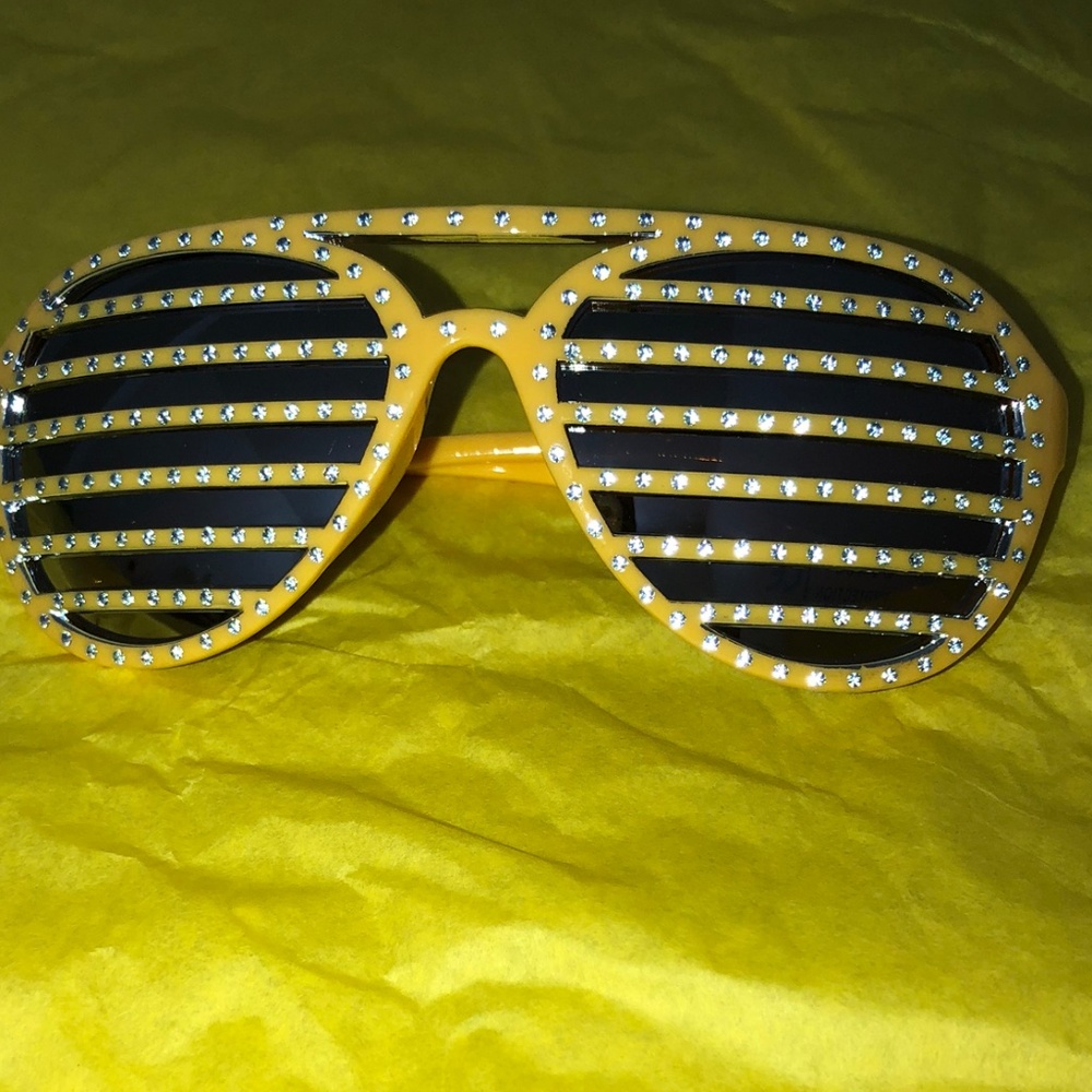 *** NEW *** Striped Rhinestone Sunglasses- Yellow
